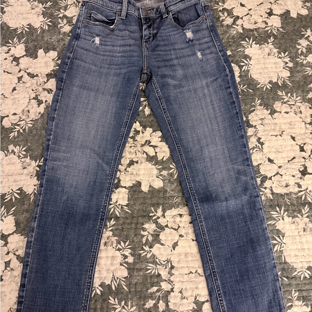 Straight Leg Women’s Jeans in Mid Blue Denim